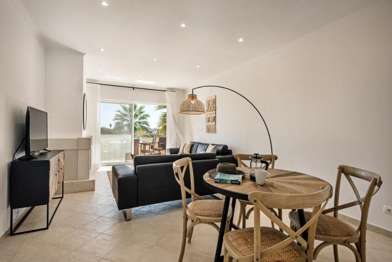 Luxurious First Floor Apartment Sleeps 4 Carvoeiro  Eksteriør bilde