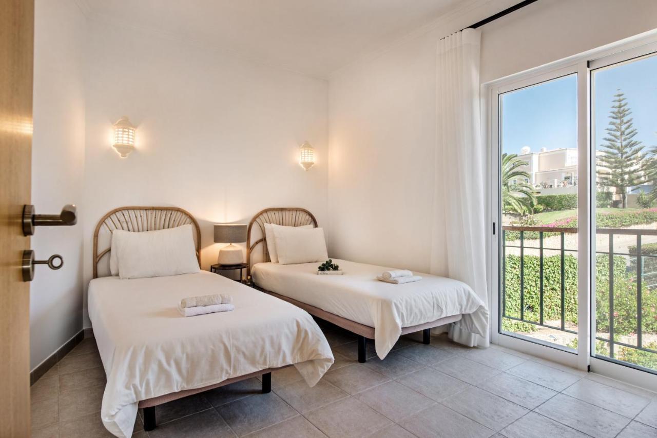 Luxurious First Floor Apartment Sleeps 4 Carvoeiro  Eksteriør bilde